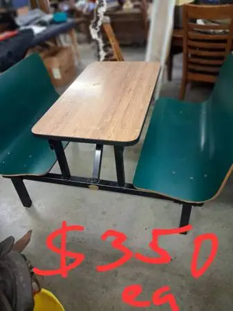 Booths or picnic tables