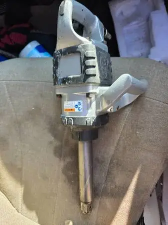 IMPACT  WRENCH 1 INCH FOR TIRE MAN