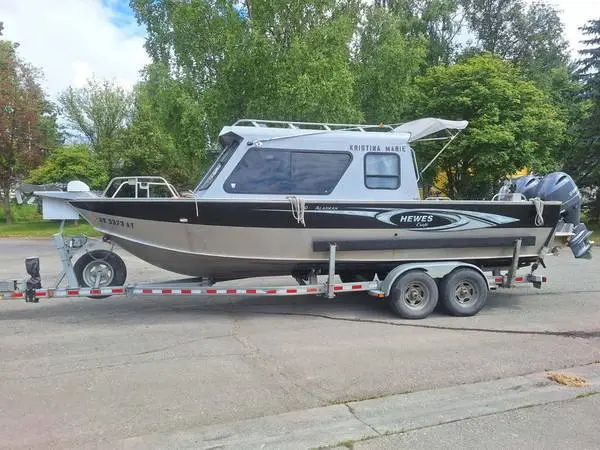 Hewes  craft 26 ft alaskan 2016