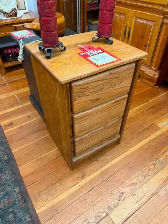 Vintage Oak 3 Drawer Night Stand