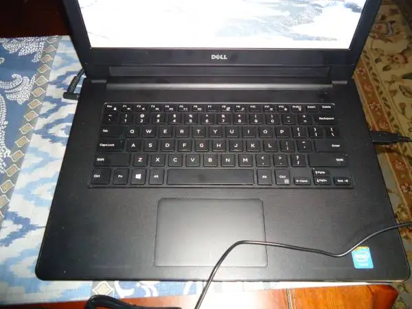 Dell Inspiron 14 laptop with Windows 10 cool games and music $120