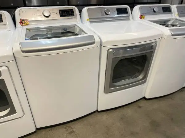 Lg washer with agitator and dryer electric 220v
