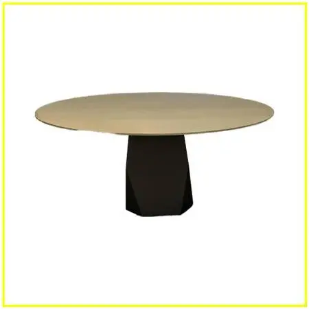 Gianluigi Landoni For Sovet Italia Deod Dining Table, 67 Inch