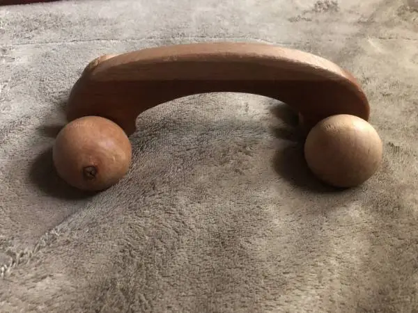 Four Wheel Solid Wood Massage Roller
