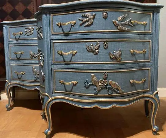 2 Nightstands
