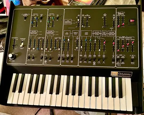 OBXa, Arp Odyssey II 2813, VINTAGE Black&Gold, has ins/outs jacks VGC