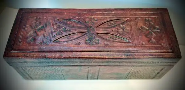 Leather Box hand-tooled by Tuareg craftsmen in Mali, West Africa