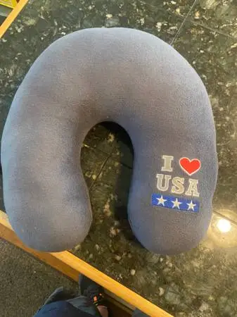 Neck pillow, excellent condition has a zipper