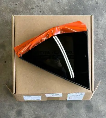 2013-2018 Toyota rav 4 quarter panel glass, left side