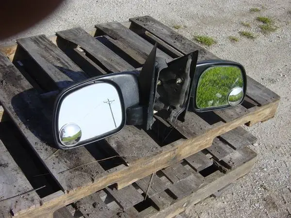 250--350  Ford  Pickup  Mirrors ---- 1999 / 0007