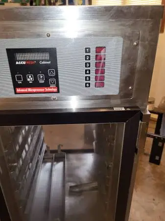 Carter Hoffman accufresh food service commercial cabinet model HH612-3