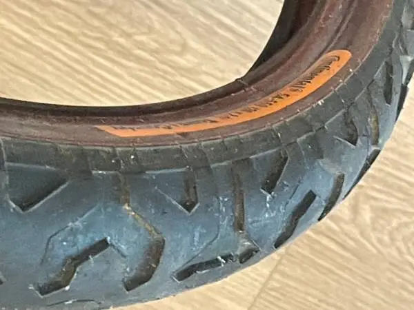 CONTINENTAL TOWN AND COUNTRY BIKE TIRE 26 X 2.1 , NOS