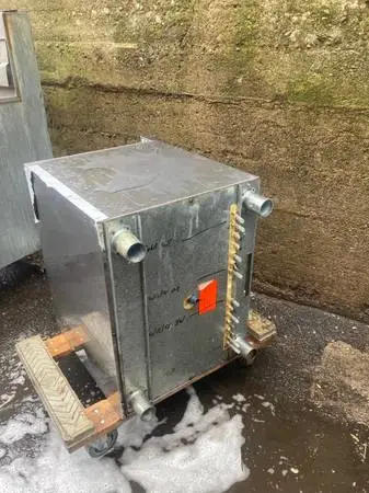 24 ice bin with cold plate -Krowne-