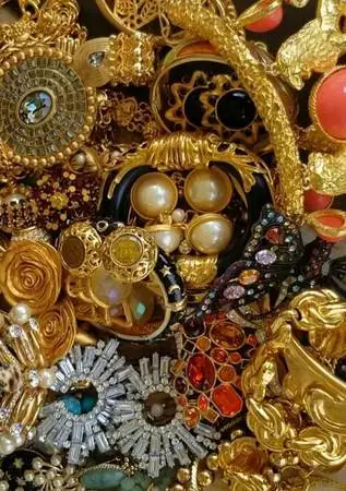 CASH PAID FOR VINTAGE JEWELRY – HOUSE CALLS AVAILABLE