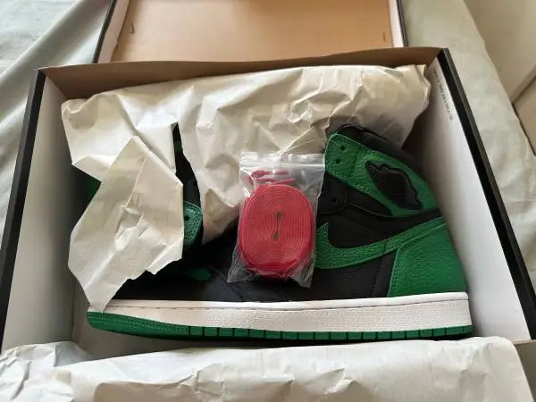 Nike Air Jordan Retro High Pine Green Black Size 10.5