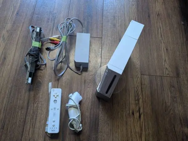 Nintendo Wii system w/ accessories