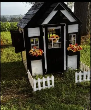 Handmade Wooden Cottage Playhouse 🌻🍁🌻