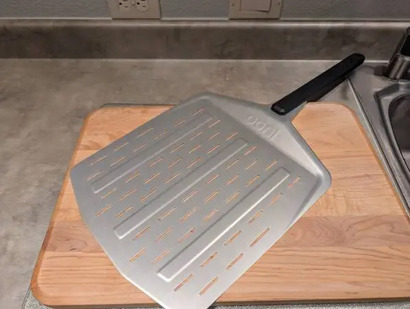 Ooni 12 Perforated Pizza Peel