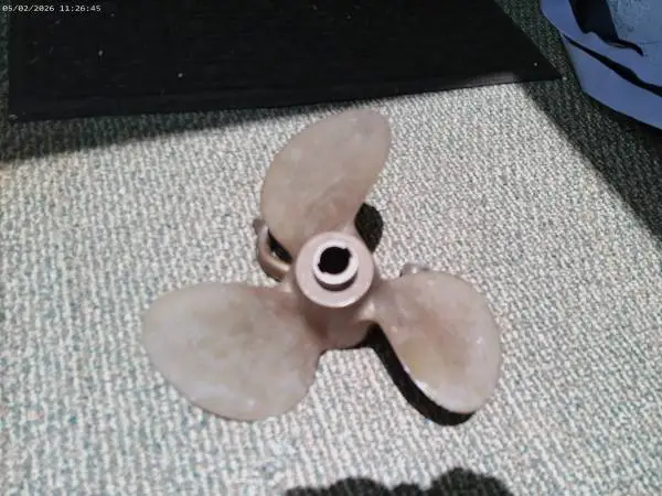 *    *   *   Vintage Bronze Propeller   *    *     *