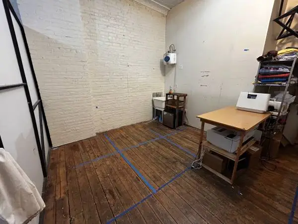 ✨𝕄𝕀ℕ𝕀 𝕊𝕋𝕌𝔻𝕀𝕆✨ 3 left! Industrial Sewing Coop