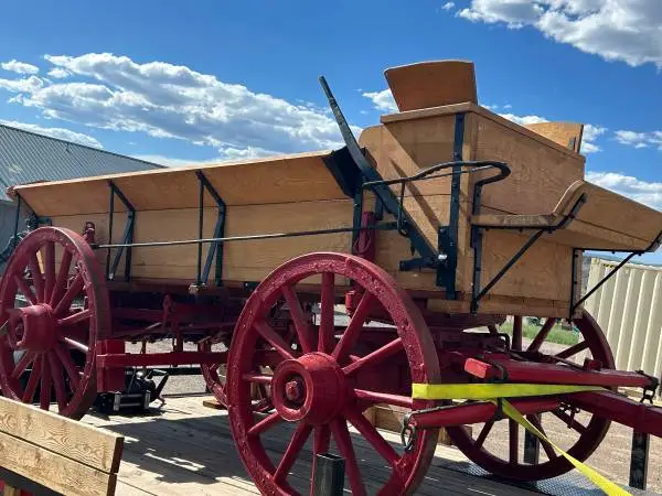 Buckboard wagon