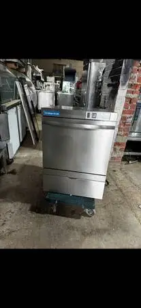 Under the counter dishwasher /restaurant equipment