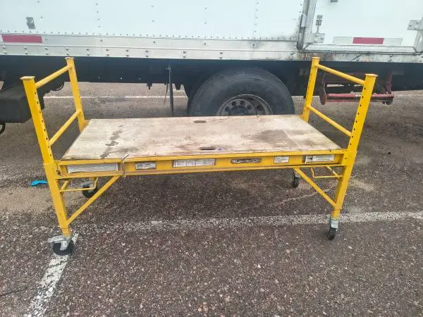 Louisville 6ft x 4ft Rolling Scaffold