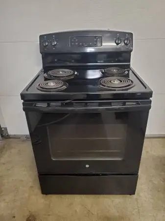 GE self-clean range oven