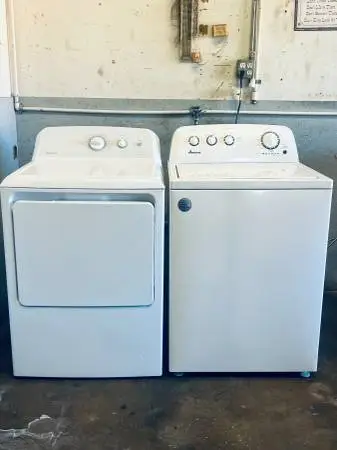 AMANA WASHER AND HOTPOINT DRYER