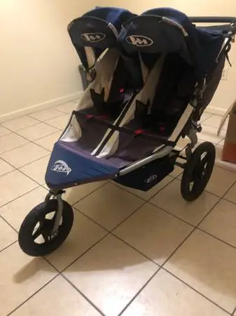 2 seater Bob revolution stroller
