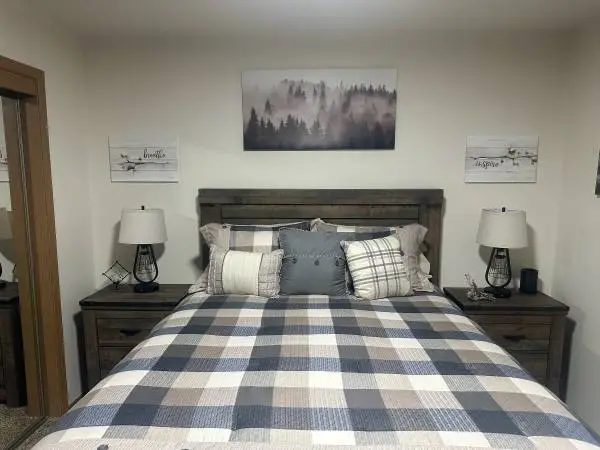 Queen Size Bedroom Set