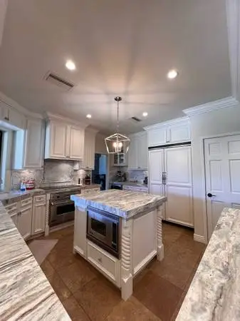 Cabinet Painting: CALL TODAY FOR A FREE QUOTE
