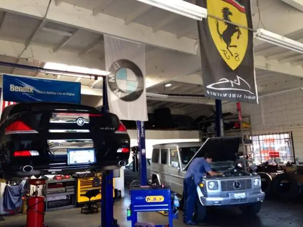 AUTO REPAIR POPOV