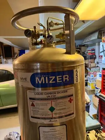 Carbo mizer 550 CO2 tank