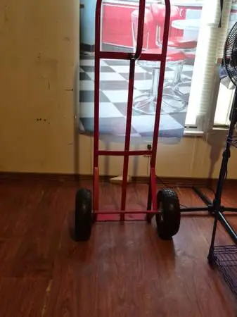 Huge garage sale/yard sale