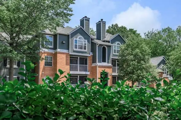 Easy Access to Freeways, Clubhouse, Dishwasher