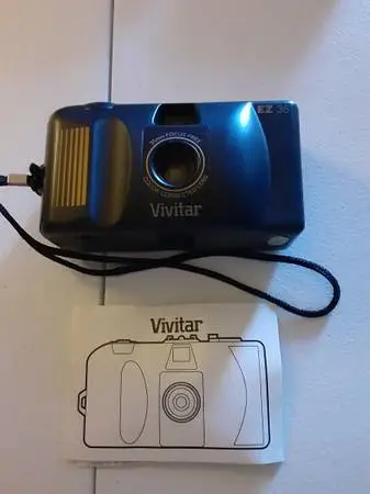 Vintage 90s Vivitar EZ35 35mm Film Camera