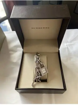 BURBERRY “Link Lock & Key” Designer Bracelet Style Watch