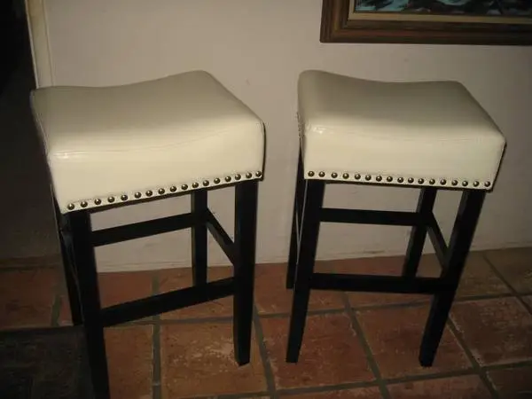 Like New-2-Bar Stools-Leather-w/Studs-Backless-Bar Height