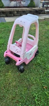Kids Push/Pull Ride In Car