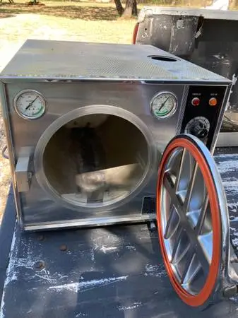 Pelton Crane Autoclave