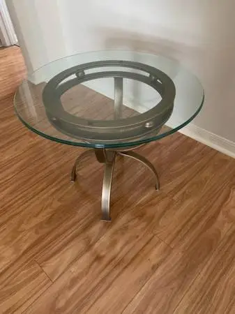 Round Glasstop Goldtone Metal End Table