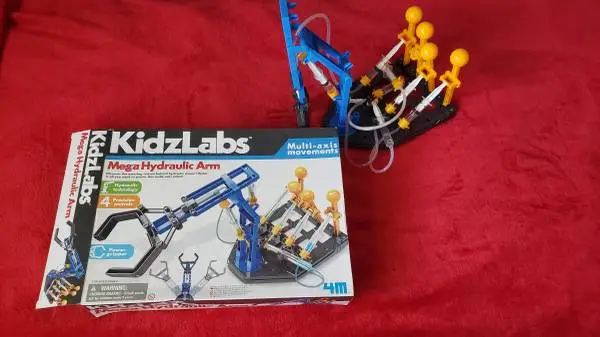 KidzLabs Kid children child toy Hydraulik Arm