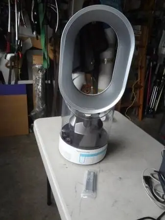 Dyson AM10 Ultrasonic Humidifier and Fan