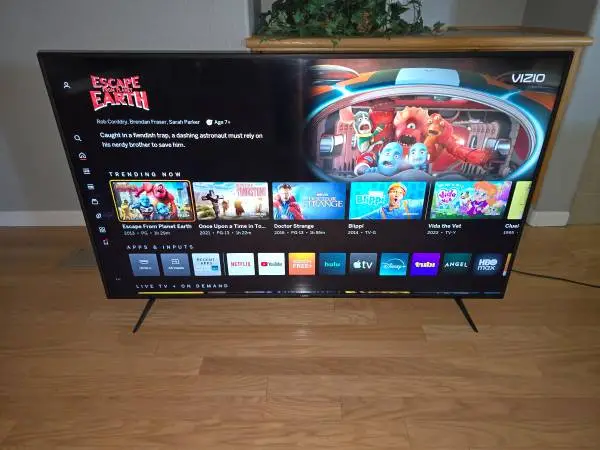 Vizio 65 Tv for sale with remote