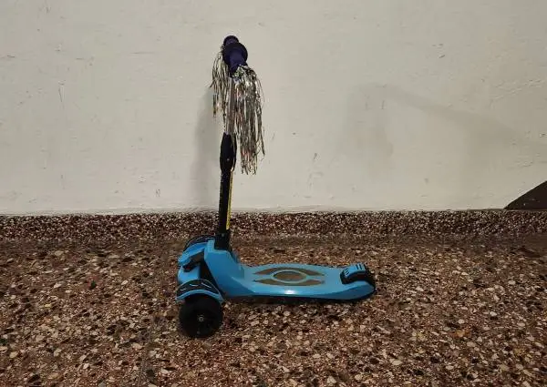 Hover-1 Vivid Folding Kick Scooter for Kids 3-5 years- great condition