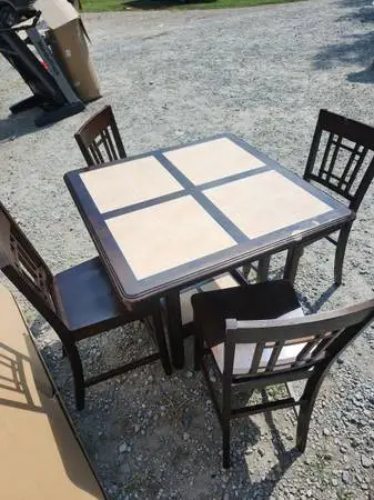 Counter-Height Dining Table & 4 Chairs