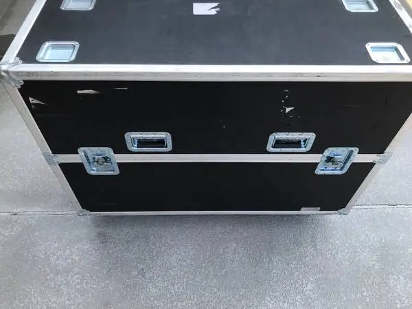50 TV Custom Hard Road Case/Pelican/Olympic (3)