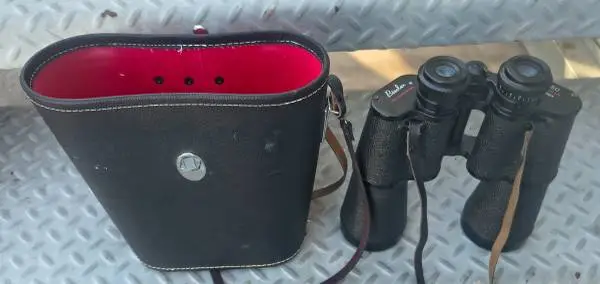 Binolux 20x50 No. A7-27424 157ft at 1000 yds Binoculars with Case