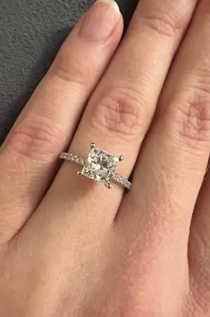 14K white gold with lab diamonds ring